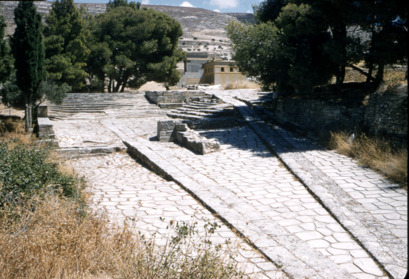  Image of the theatre area from the Palace of Knossos (Sackett 173). 