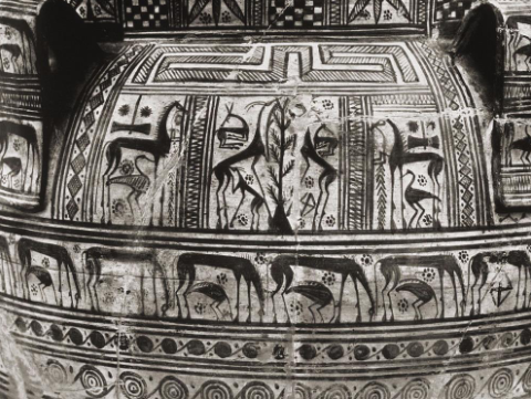 Figure 5: A krater (Cesnola) dating to the 9th-8th centuries BCE, from Euboea.