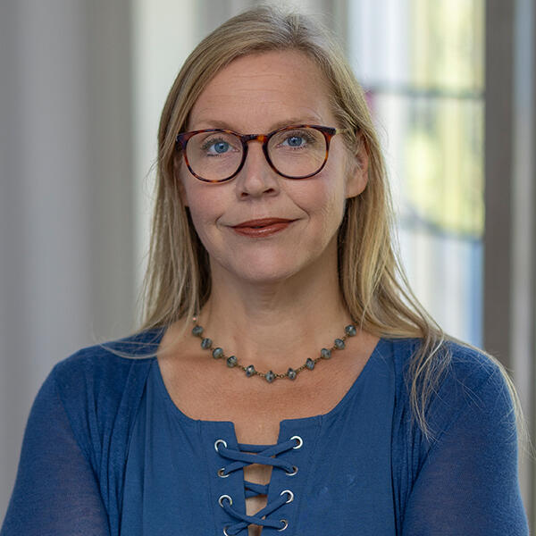 Elizabeth Harcourt