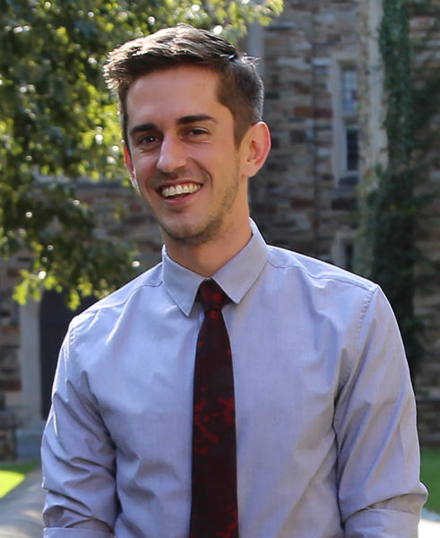 head shot of Geoff Maddox